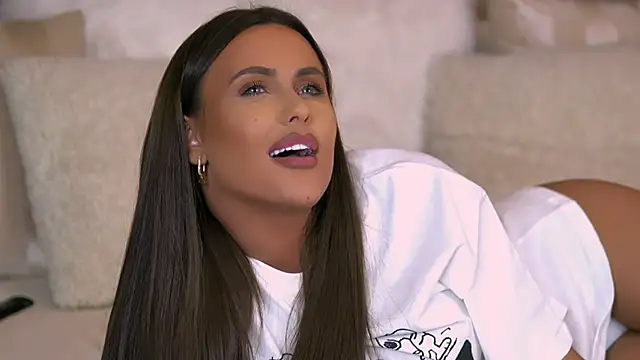 AnaisBellas online show from 02-12-25, 01:09