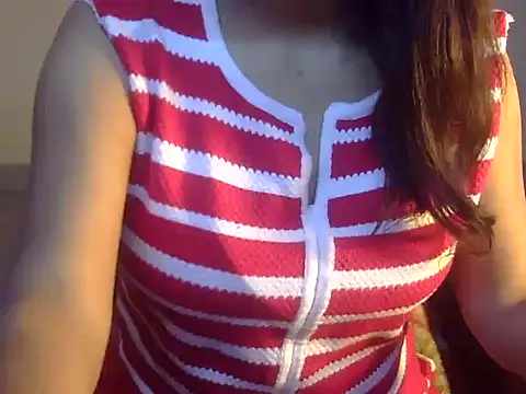 Snapshot of Lusty_Wife1 chatting on 12-25-24, 02:56 Lusty Wife1 online show from 12-25-24, 02:56