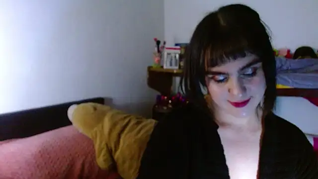 Snapshot of collette_beaufoy_ chatting on 06-20-26, 04:59 collette beaufoy online show from 06-20-26, 04:59