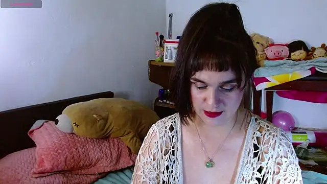 Snapshot of collette_beaufoy_ chatting on 07-12-26, 04:58 collette beaufoy online show from 07-12-26, 04:58