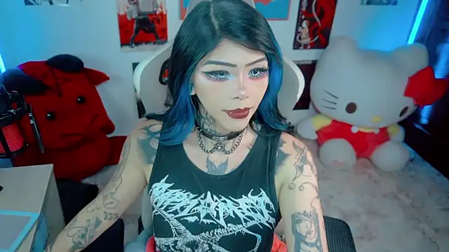 Snapshot of Deadly_Doll chatting on 04-30-26, 08:48 Deadly Doll online show from 04-30-26, 08:48