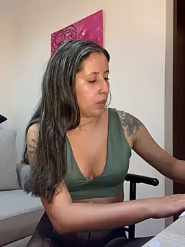 marthina thompsson online show from 03-03-25, 05:53