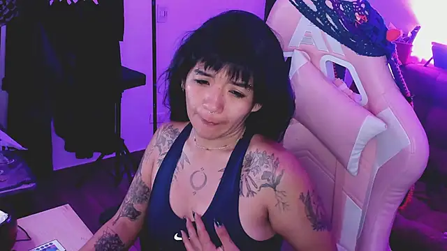 annie walker6 online show from 03-06-25, 03:24