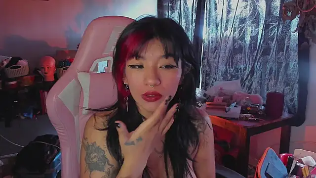 annie walker6 online show from 11-09-25, 06:28