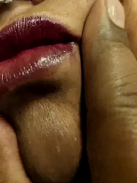 flamingoss online show from 10-17-25, 08:11