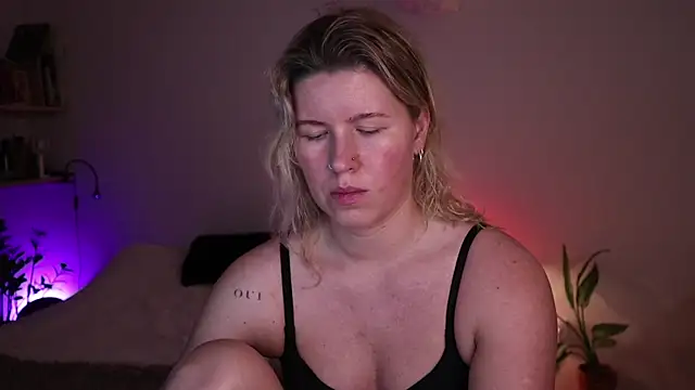 moonamii online show from 11-13-25, 06:40