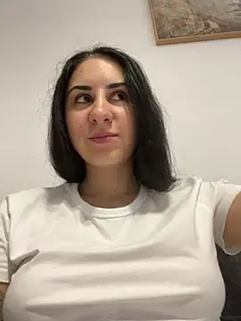 Snapshot of JenniferEdith chatting on 03-08-25, 07:05 JenniferEdith online show from 03-08-25, 07:05