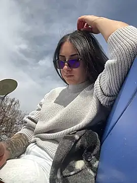 Snapshot of JenniferEdith chatting on 03-12-25, 11:20 JenniferEdith online show from 03-12-25, 11:20