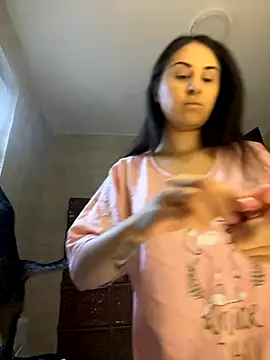 Snapshot of JenniferEdith chatting on 09-12-25, 05:40 JenniferEdith online show from 09-12-25, 05:40