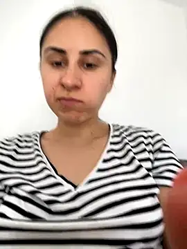 Snapshot of JenniferEdith chatting on 09-21-25, 11:45 JenniferEdith online show from 09-21-25, 11:45