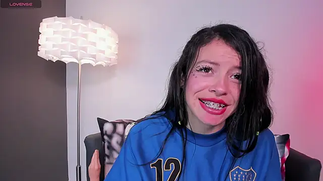 Snapshot of miss_canndy chatting on 12-11-24, 12:12 miss canndy online show from 12-11-24, 12:12