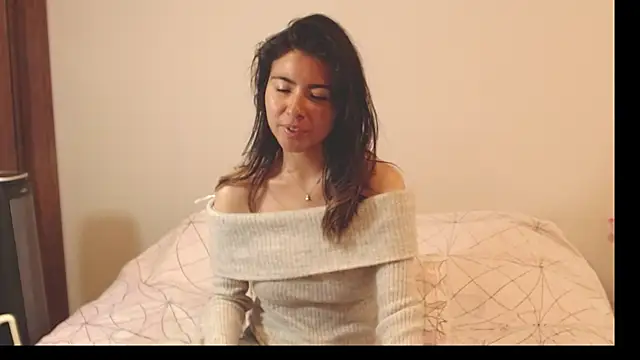 alice middlee online show from 11-11-25, 02:06