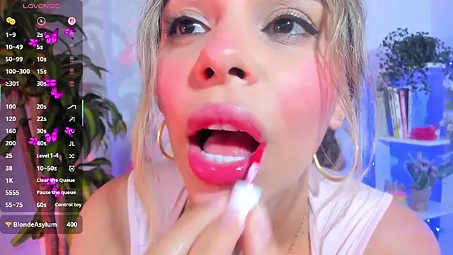 crisbell lopez online show from 05-18-26, 01:45