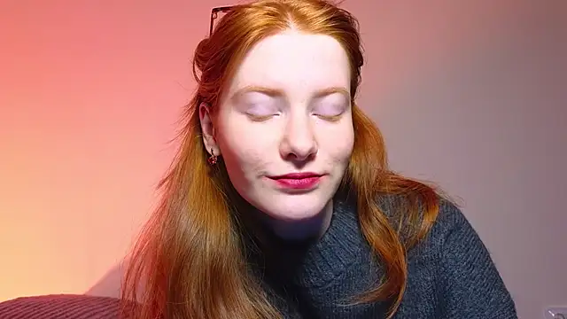 Snapshot of FiaMoor chatting on 01-02-25, 06:34 FiaMoor online show from 01-02-25, 06:34