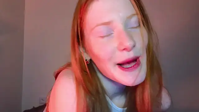 Snapshot of FiaMoor chatting on 01-19-25, 04:36 FiaMoor online show from 01-19-25, 04:36