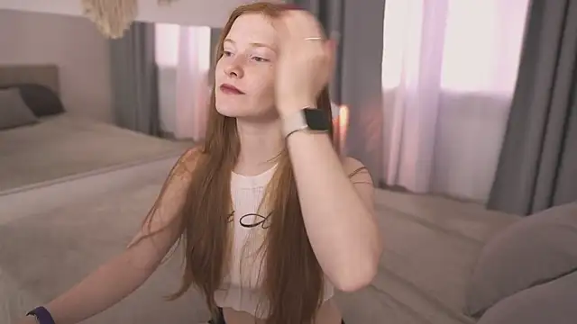 Snapshot of FiaMoor chatting on 09-10-25, 11:21 FiaMoor online show from 09-10-25, 11:21