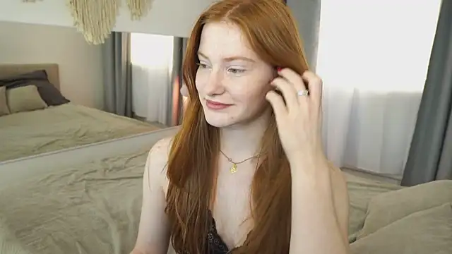 Snapshot of FiaMoor chatting on 10-13-25, 10:59 FiaMoor online show from 10-13-25, 10:59