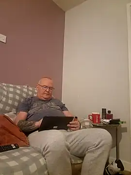 FriendlyDave online show from 02-16-25, 10:54