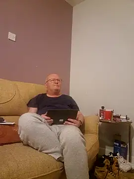 FriendlyDave online show from 03-04-25, 10:05