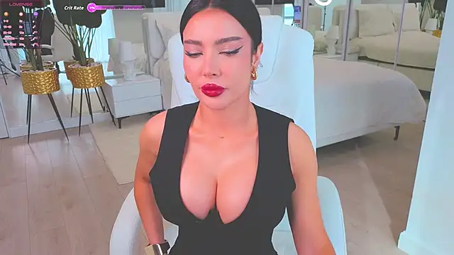 Snapshot of wowEva chatting on 10-16-25, 08:04 wowEva online show from 10-16-25, 08:04