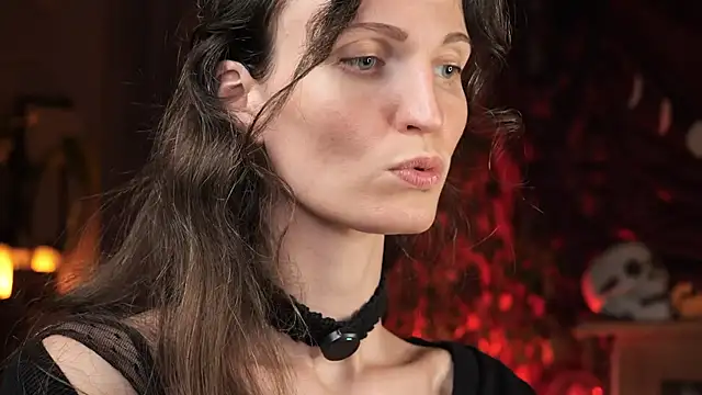 yulladao online show from 10-28-25, 06:10