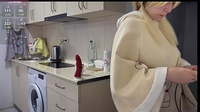 ShiroiFubuki online show from 09-26-25, 05:50