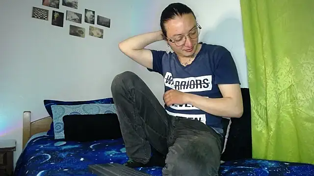 monkeywillwhite online show from 11-30-25, 03:54