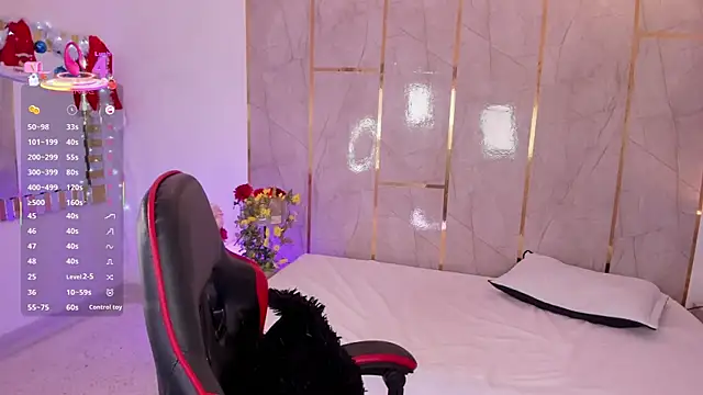 Jiggly   online show from 12-19-25, 05:25