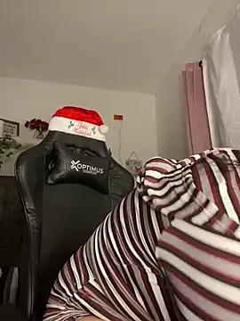 Snapshot of Lia_flowers chatting on 12-29-24, 02:27 Lia flowers online show from 12-29-24, 02:27