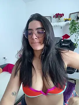 Snapshot of Lia_flowers chatting on 12-29-24, 05:22 Lia flowers online show from 12-29-24, 05:22