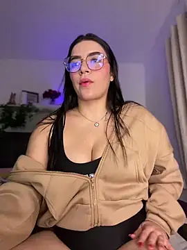 Snapshot of Lia_flowers chatting on 01-03-25, 11:12 Lia flowers online show from 01-03-25, 11:12