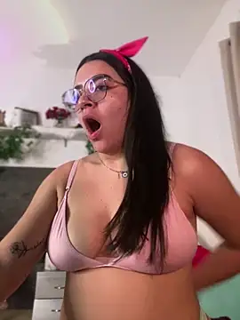 Snapshot of Lia_flowers chatting on 01-04-25, 11:06 Lia flowers online show from 01-04-25, 11:06