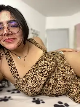 Snapshot of Lia_flowers chatting on 01-17-25, 05:11 Lia flowers online show from 01-17-25, 05:11