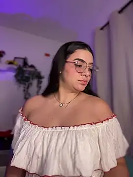 Snapshot of Lia_flowers chatting on 01-17-25, 11:18 Lia flowers online show from 01-17-25, 11:18
