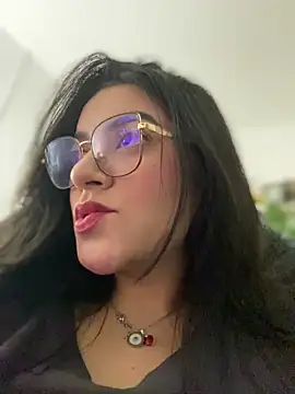 Snapshot of Lia_flowers chatting on 02-20-25, 03:01 Lia flowers online show from 02-20-25, 03:01