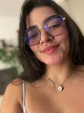 Snapshot of Lia_flowers chatting on 03-06-25, 11:09 Lia flowers online show from 03-06-25, 11:09