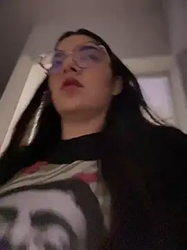 Snapshot of Lia_flowers chatting on 03-18-25, 05:31 Lia flowers online show from 03-18-25, 05:31