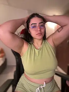 Lia flowers online show from 11-21-25, 12:32