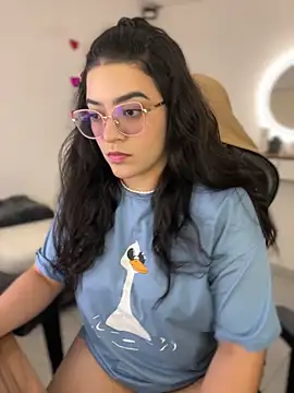 Lia flowers online show from 02-18-26, 11:01