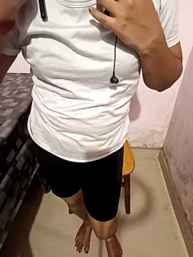 Mallu-Gayathri Arun online show from 02-24-26, 02:15