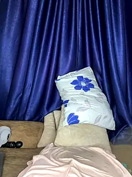 sweetestval online show from 11-27-25, 08:49