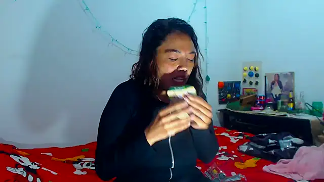 AmaraRoberts420 online show from 12-07-24, 03:19