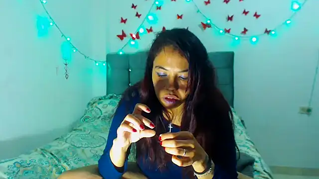 AmaraRoberts420 online show from 01-20-25, 05:59