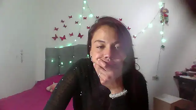 AmaraRoberts420 online show from 03-03-25, 12:04