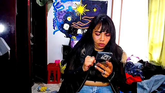 Snapshot of AmaraRoberts420 chatting on 06-20-26, 04:21 AmaraRoberts420 online show from 06-20-26, 04:21