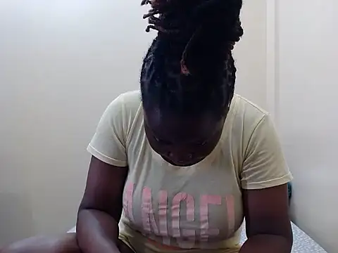 Snapshot of traper_1 chatting on 06-21-26, 04:48 traper 1 online show from 06-21-26, 04:48