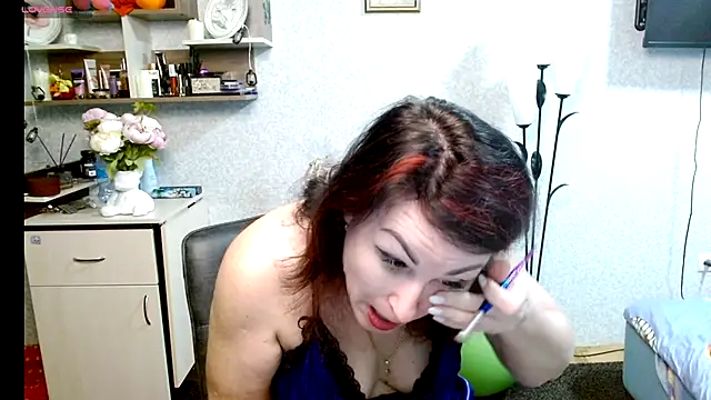 Snapshot of BeatriksS chatting on 02-23-26, 04:59 BeatriksS online show from 02-23-26, 04:59