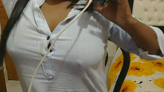 esita 1212 online show from 10-26-25, 01:00