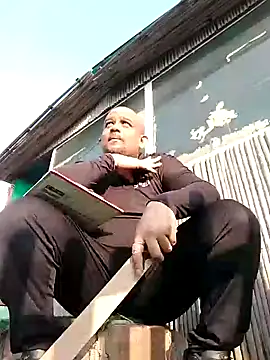 Dick 6inches online show from 02-10-25, 03:03