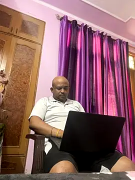 Dick 6inches online show from 10-13-25, 03:39